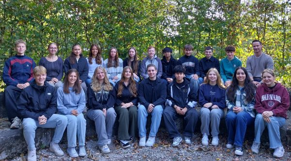 Die Tutorinnen und Tutoren im Freien
